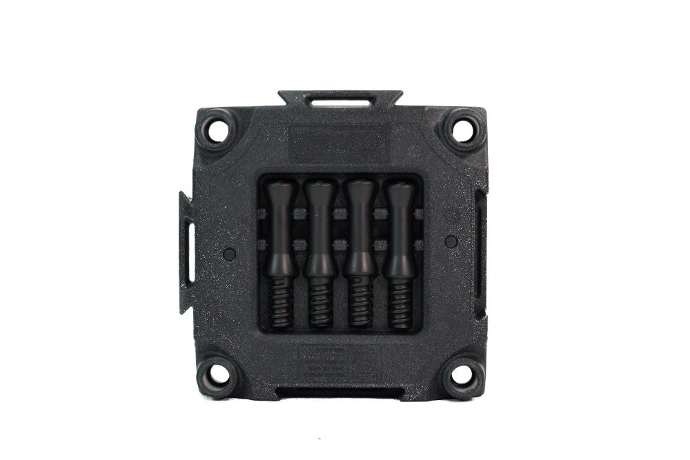 KLIMB Dog Training Platform - The Ultimate Dog Training Tool used during a German Shorthaired Pointer training session. Ideal for professional bird dog training and upland hunting dogs retrieving game. Perfect gear for puppy training courses demonstration.